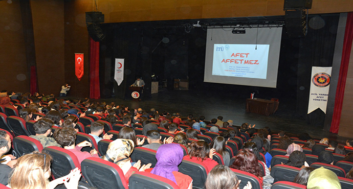 “Afet Affetmez” Konulu Seminer ÇOMÜ’de Yapıldı