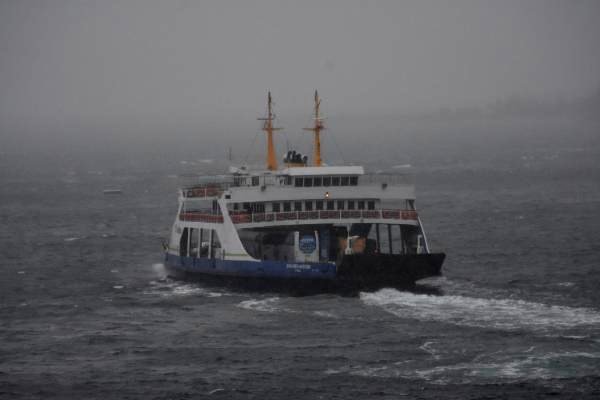 Çanakkale Boğazı, Çift Yönlü Transit Gemi Geçişlerine Kapatıldı