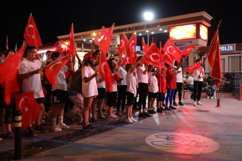 15 Temmuz Milli Birlik Ruhu, Şehitler Diyarı Çanakkale’de Dimdik Ayakta