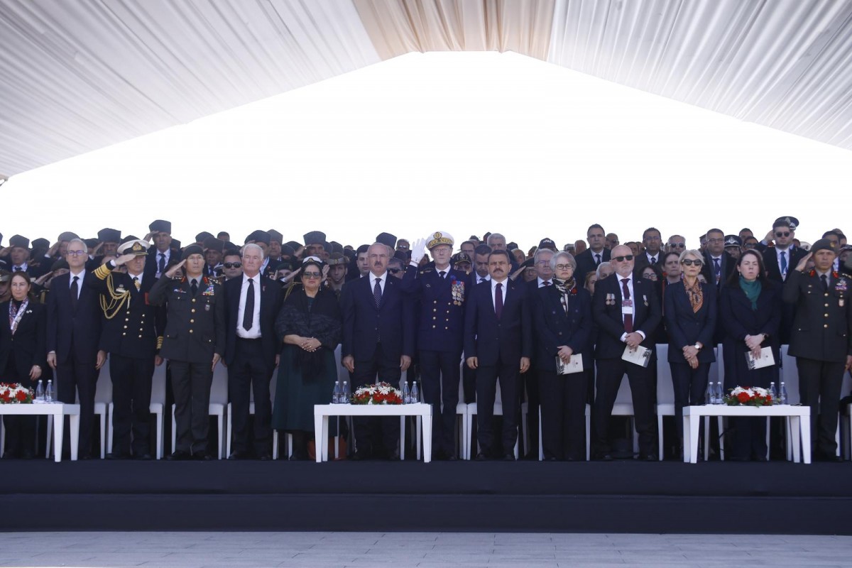 Çanakkale Kara Savaşları'nın 111. Yılı Anma Töreni Şehitler Abidesi'nde Gerçekleşti