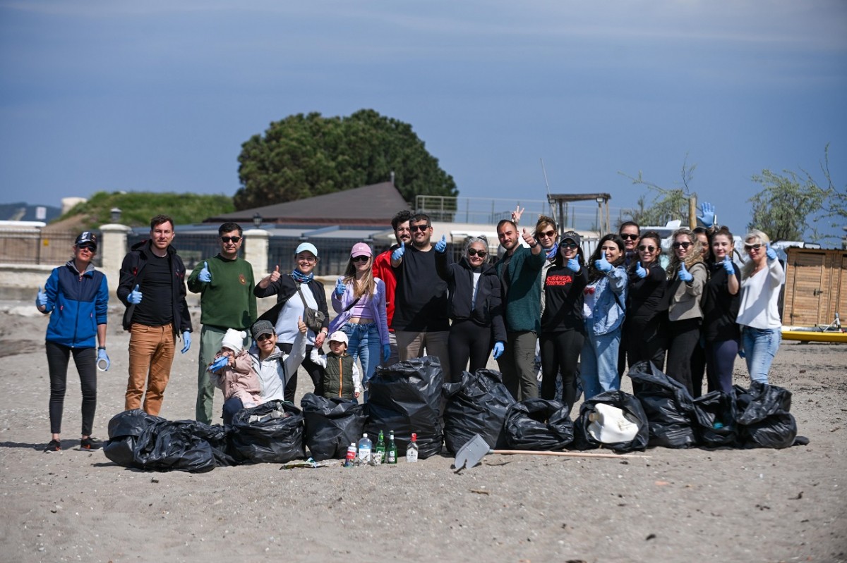 Çanakkale’de Gönüllü Temizlik Çalışmaları Sürüyor