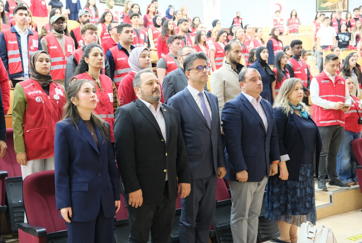 Genç Kızılay 'Geleceğe Adım' Programı