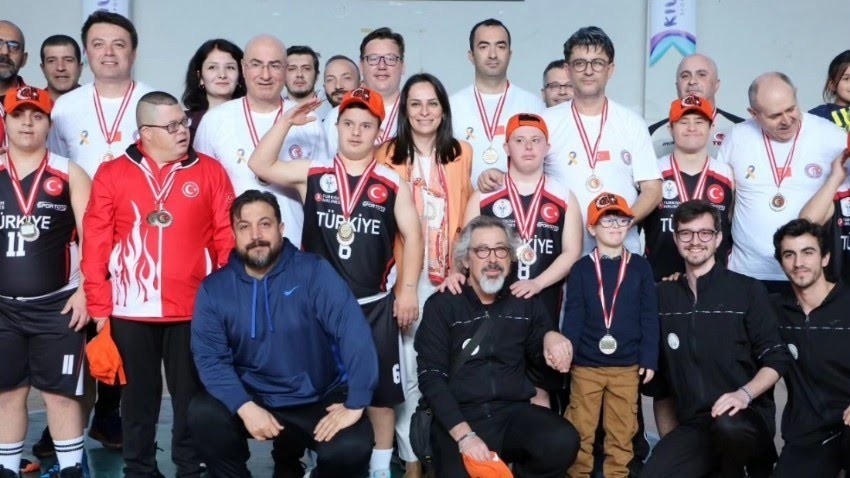 Engelsiz Kampüs’ün Misafirleri Dünya Arenasında Başarıya İmza Attı