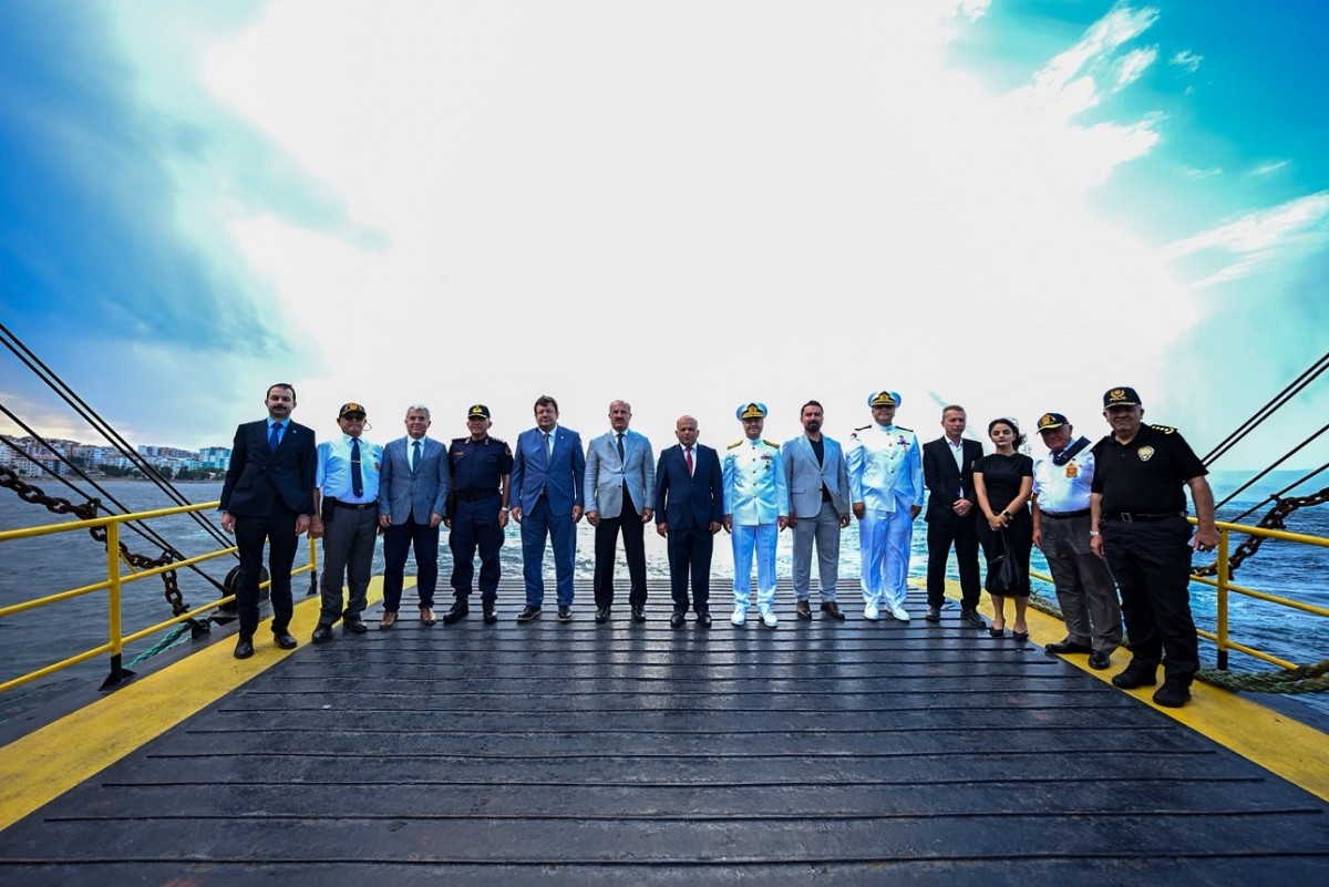 Denizcilik ve Kabotaj Bayramı Törenlerle Kutlandı