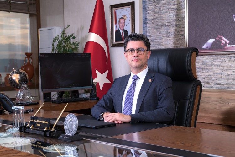 ÜAK Doçentlik Komisyonu ÇOMÜ Rektörü Erenoğlu Başkanlığında Toplandı