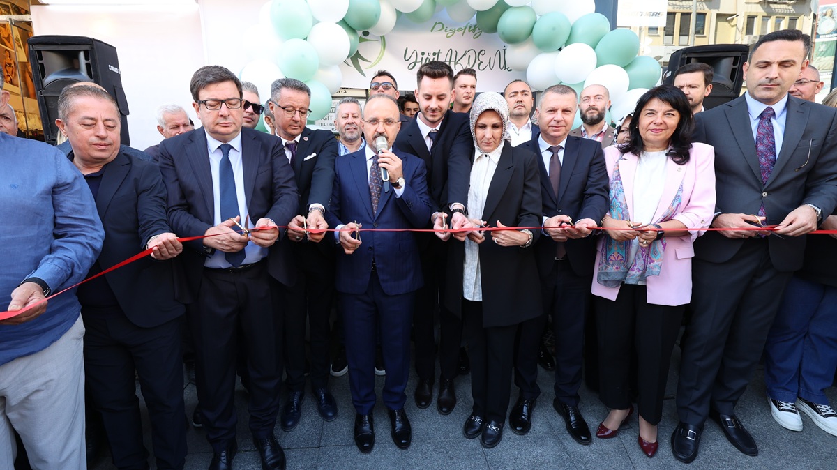 Bakan Yardımcısı Turan Çanakkale'de iki açılışa katıldı: ‘Çalışınca oluyor, üretince oluyor’