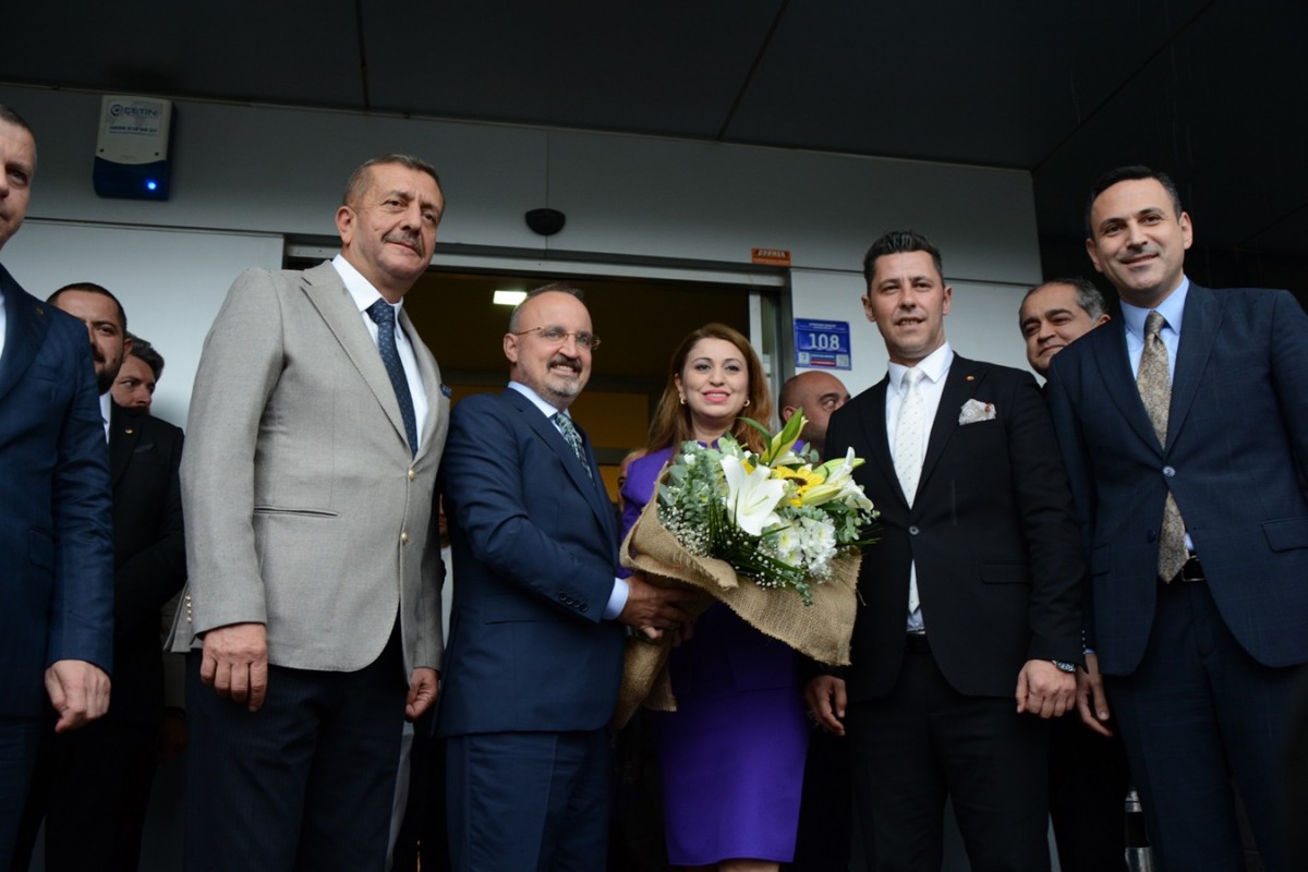 T.C. İÇİŞLERİ BAKAN YARDIMCISI BÜLENT TURAN’DAN ÇANAKKALE TİCARET BORSASI’NA TEBRİK ZİYARETİ