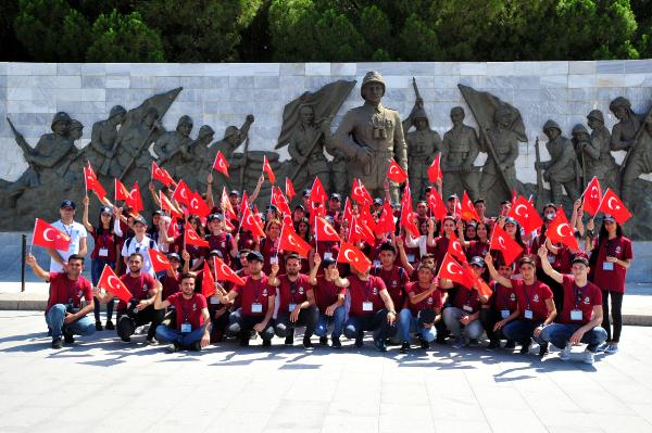 Şehit çocukları Gelibolu Yarımadası'nda