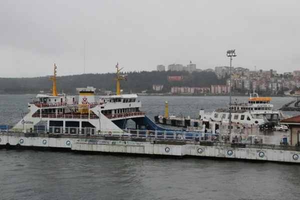 Bozcaada Feribot Seferleri İptal Edildi