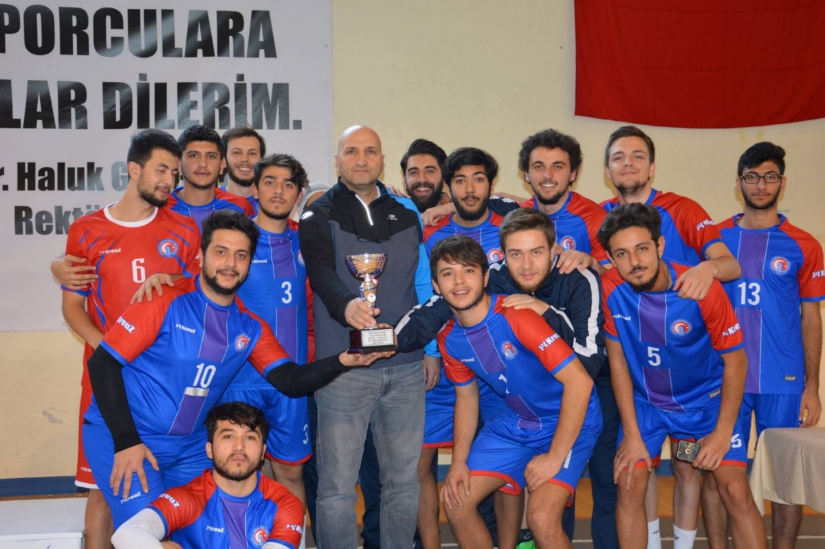 ÇOMÜ, TÜSF Voleybol 2. Ligi Grup Maçlarında 2. Oldu