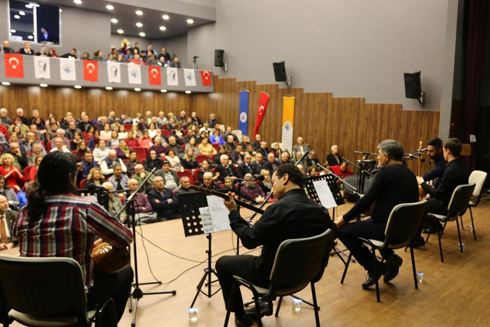 ‘Dünden Bugüne Ozanlarımız’ Konseri Çok Beğenildi