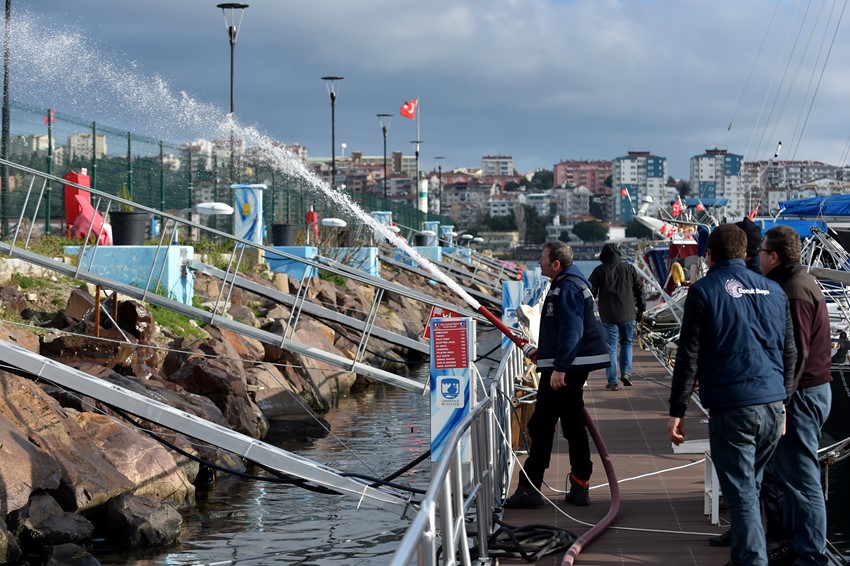 Yat Limanında Yangın Tatbikatı Gerçekleştirildi