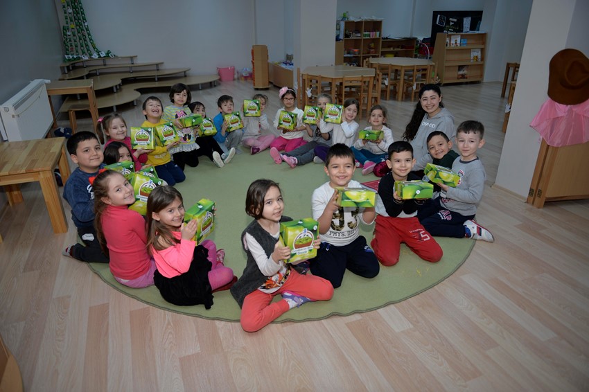 Kazdağları'nın Altını Olan “Elma” Dağıtımına Devam Ediyoruz