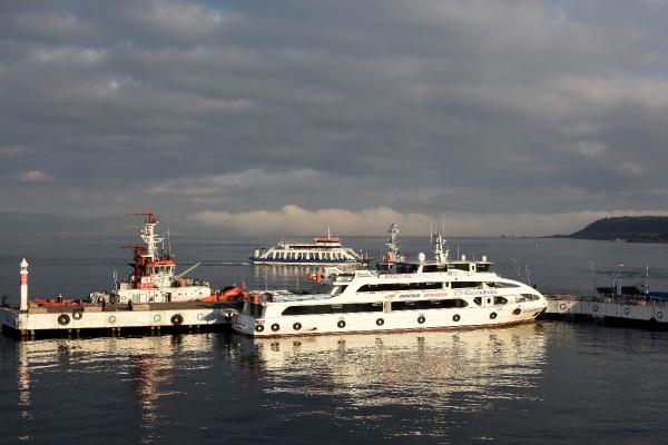 Çanakkale Boğazında Gemi Geçişlerine Sis Engeli