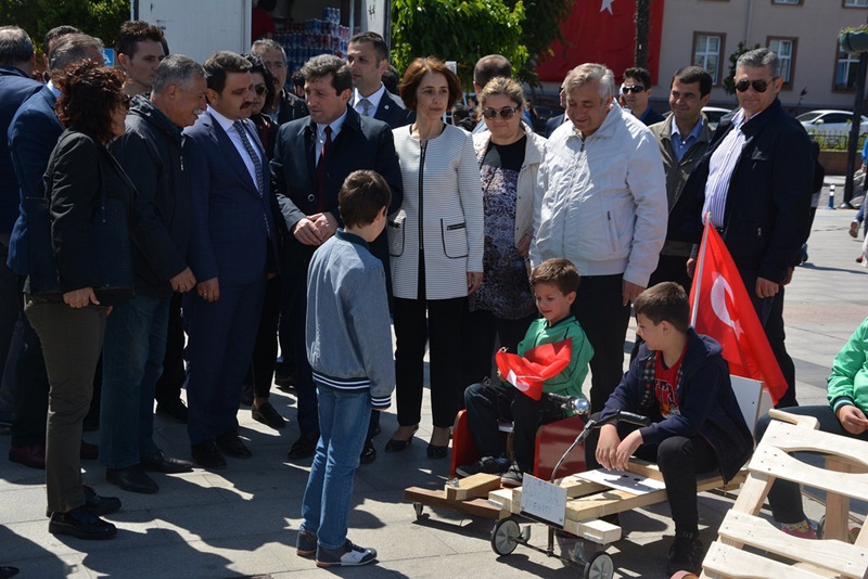 Tarla Sokak'ta Sevgililer Günü Romantizmi…