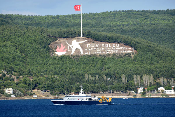 Rus Kurtarma Gemisi, Çanakkale Boğazı'ndan Geçti