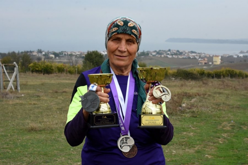  80 Yaşında Maratondan Maratona Koşuyor