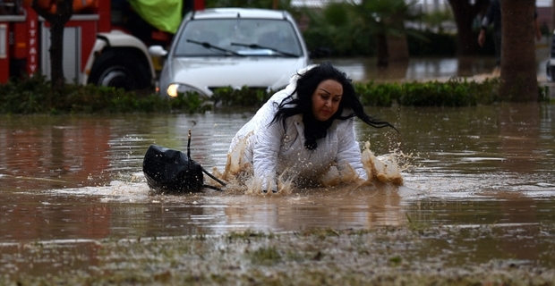 Gökçeada UBY Aşçılık Takımı Öğrencileri, Ulusal Yemek Yarışmasında Madalyalar Kazandı