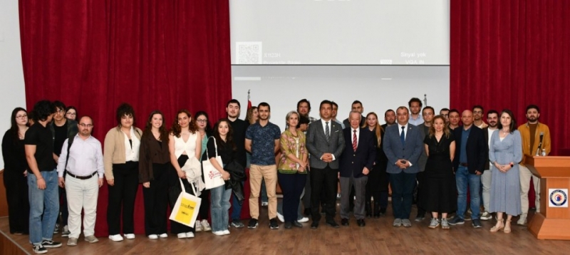 Akademik Mikroçevre ve Bilimde MerakınÖnemi Konferansı Gerçekleştirildi