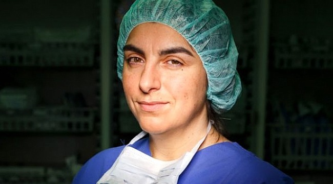 Avrupa'da Bir İlki Gerçekleştiren Türk Kadın Doktora Büyük Onur