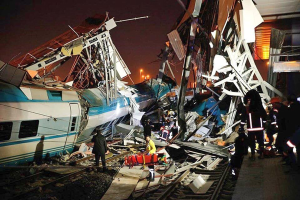 Ankara'da Büyük Tren Kazası 9 Ölü