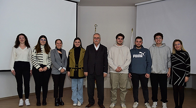 Başkan Gökhan, B40 Genç Şehir Temsilcileri Zirvesine Katılan Gençlerle Buluştu