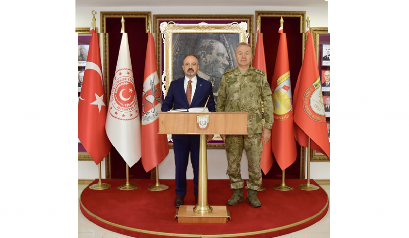 Bülent Turan’dan, 2. Kolordu’ya Ziyaret