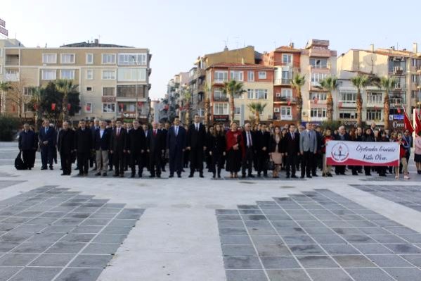 Çanakkale'de Öğretmenler Günü Kutlandı