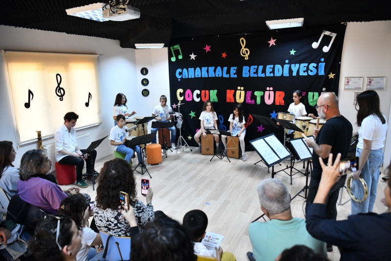 Çocuk Kültür Evi Yıl Sonu Müzik Buluşması Büyüledi