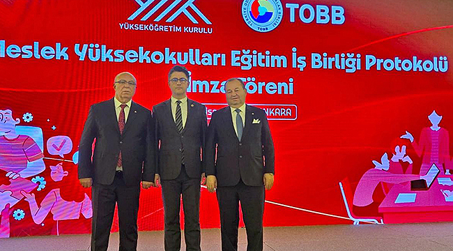 ÇOMÜ, Üniversite-Sanayi İş Birliğinde Türkiye'ye Örnek Olmayı Sürdürüyor