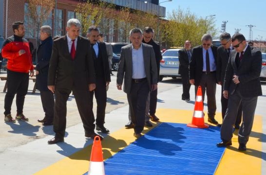 ÇOMÜ Araç Bakım Onarım Atölyesi Hizmete Açıldı