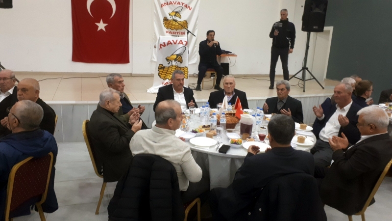 Ersümer’den 41. yıl vefa sofrası: 'Türkiye'nin ana damarı merkez sağdır'