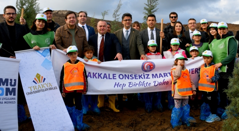 Fidanlar Toprakla Buluşturuldu