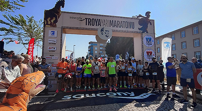 Kentte, Troya Yarı Maratonu Heyecanı