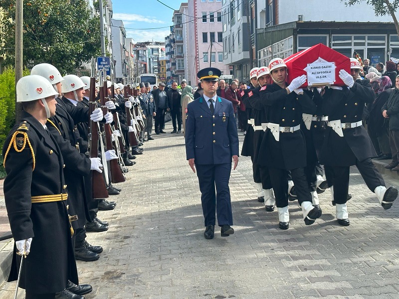 Kıbrıs Gazisi Ali Efeoğlu Dualarla Ebediyete Uğurlandı