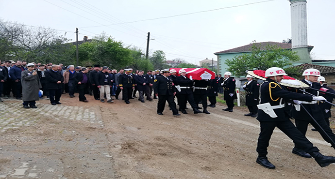 Kıbrıs Gazisi Şükrü Bölükbaş, Dualarla Son Yolculuğuna Uğurlandı