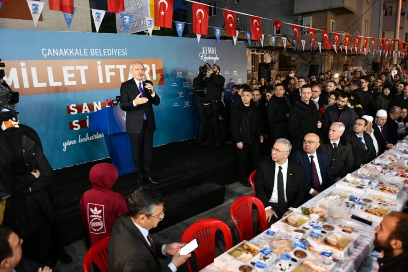 Kılıçdaroğlu Millet İftarı'nda Kentliler İle Buluştu