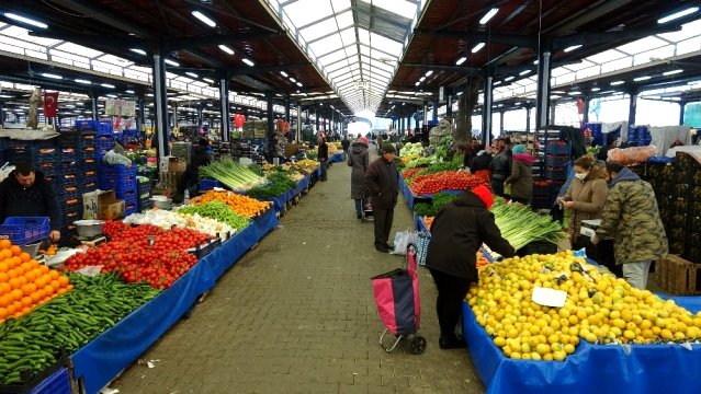 Korona Virüs Cuma Pazarını da Vurdu