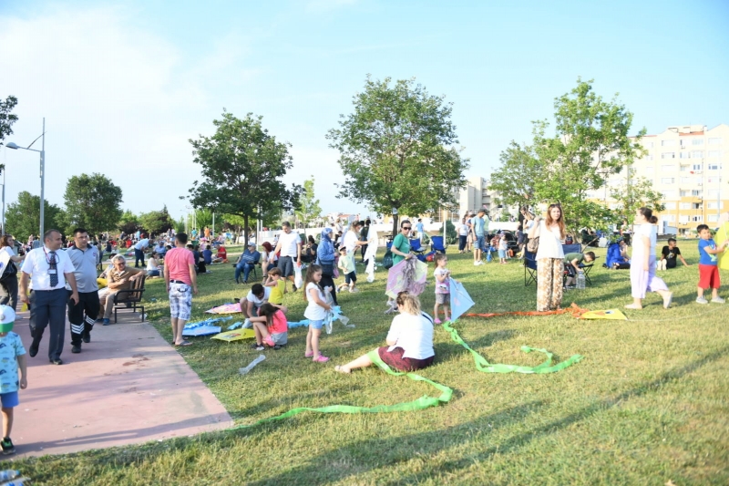 Özgürlük Parkı'nda Uçurtma Şenliği ve Fung İstanbul Konseri