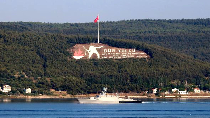 Rus savaş ve askeri kurtarma gemileri Akdeniz'e iniyor