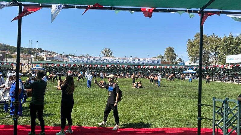 Vali Aktaş, Bigalı Mehmet Çavuş Yağlı Güreşlerini İzledi