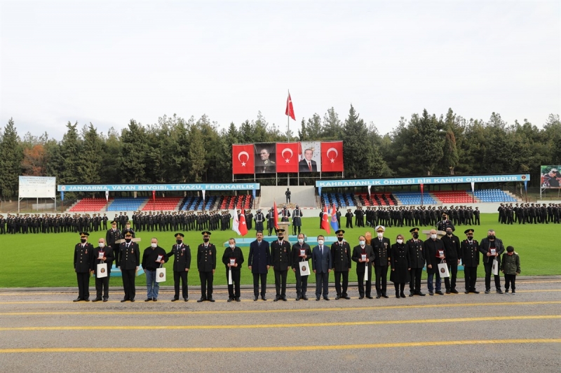 Vali Aktaş, Yedek Subayların Mezuniyet Sevincine Ortak Oldu