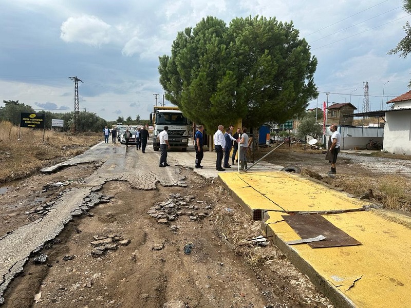 Vali İlhami Aktaş Selden Etkilenen Geyikli Beldesinde İncelemelerde Bulundu