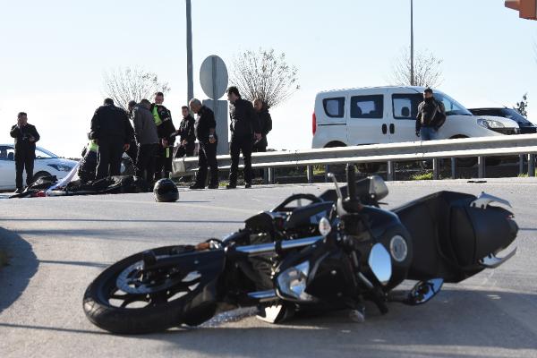 Cezaevi Nakil Aracı ile Çarpışan Motosikletteki Çift Öldü