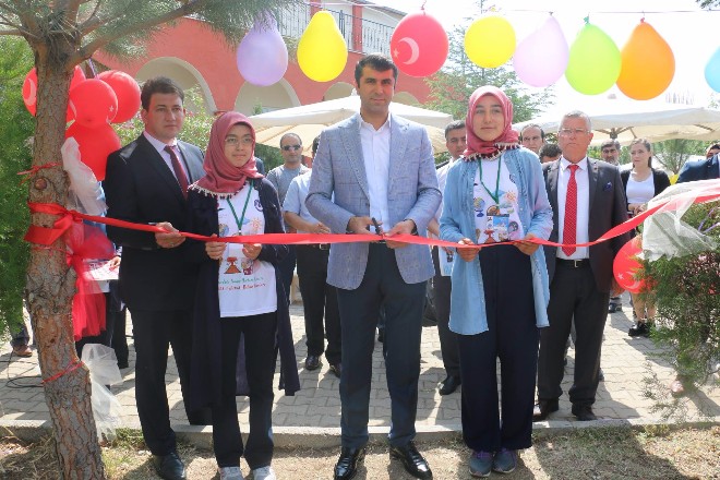 Arslan, Bayramiç Anadolu İmam Hatip Lisesi’nin Tubitak Bilim Fuarı ve Kermesine Katıldı