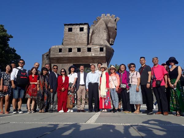 Çin Halk Cumhuriyeti Kültür ve Turizm Bakanı, Troya Ören Yeri'ni gezdi