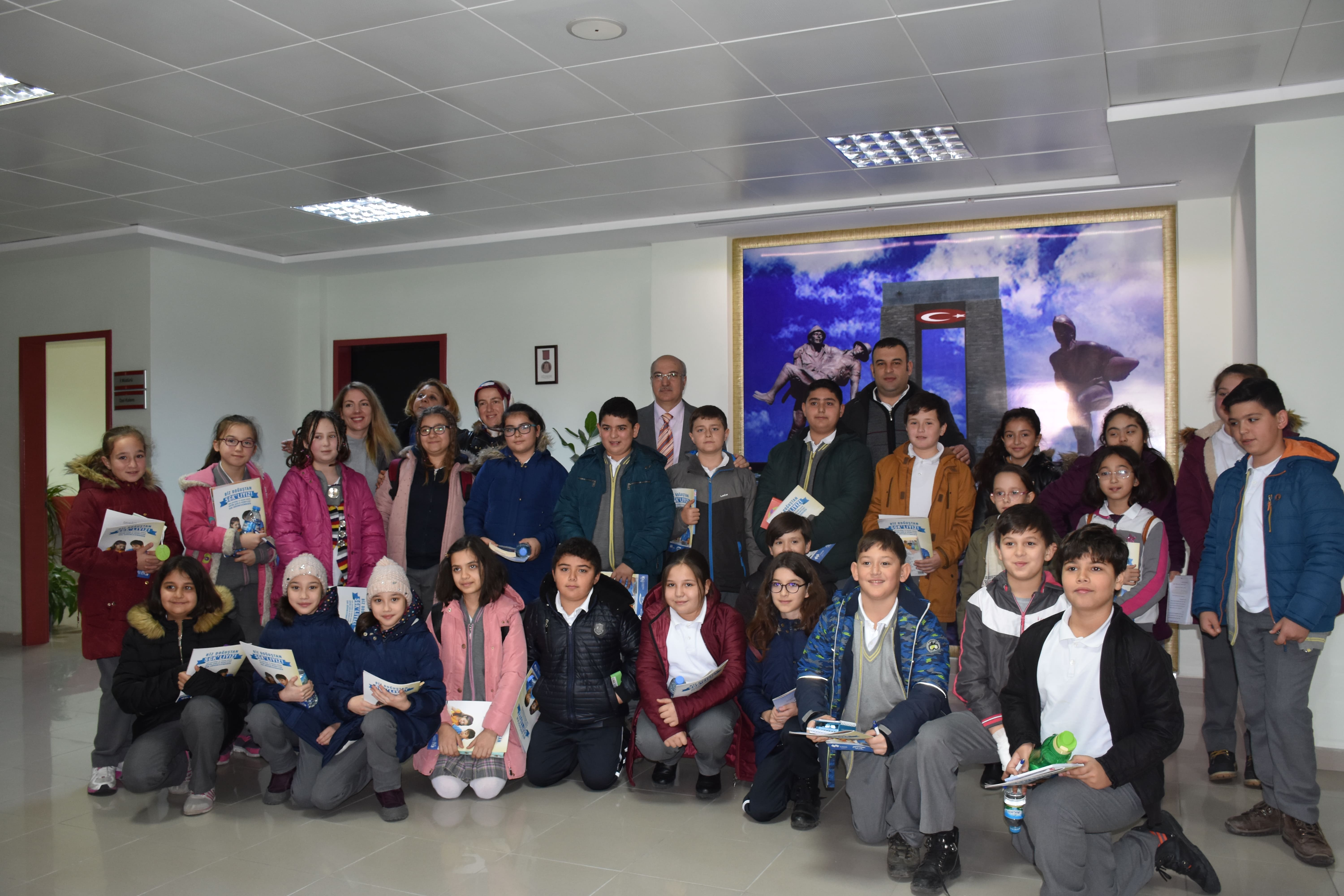 Çanakkale SGK  İl Müdürü Tümsek, Öğrencilerle Kitap Okudu