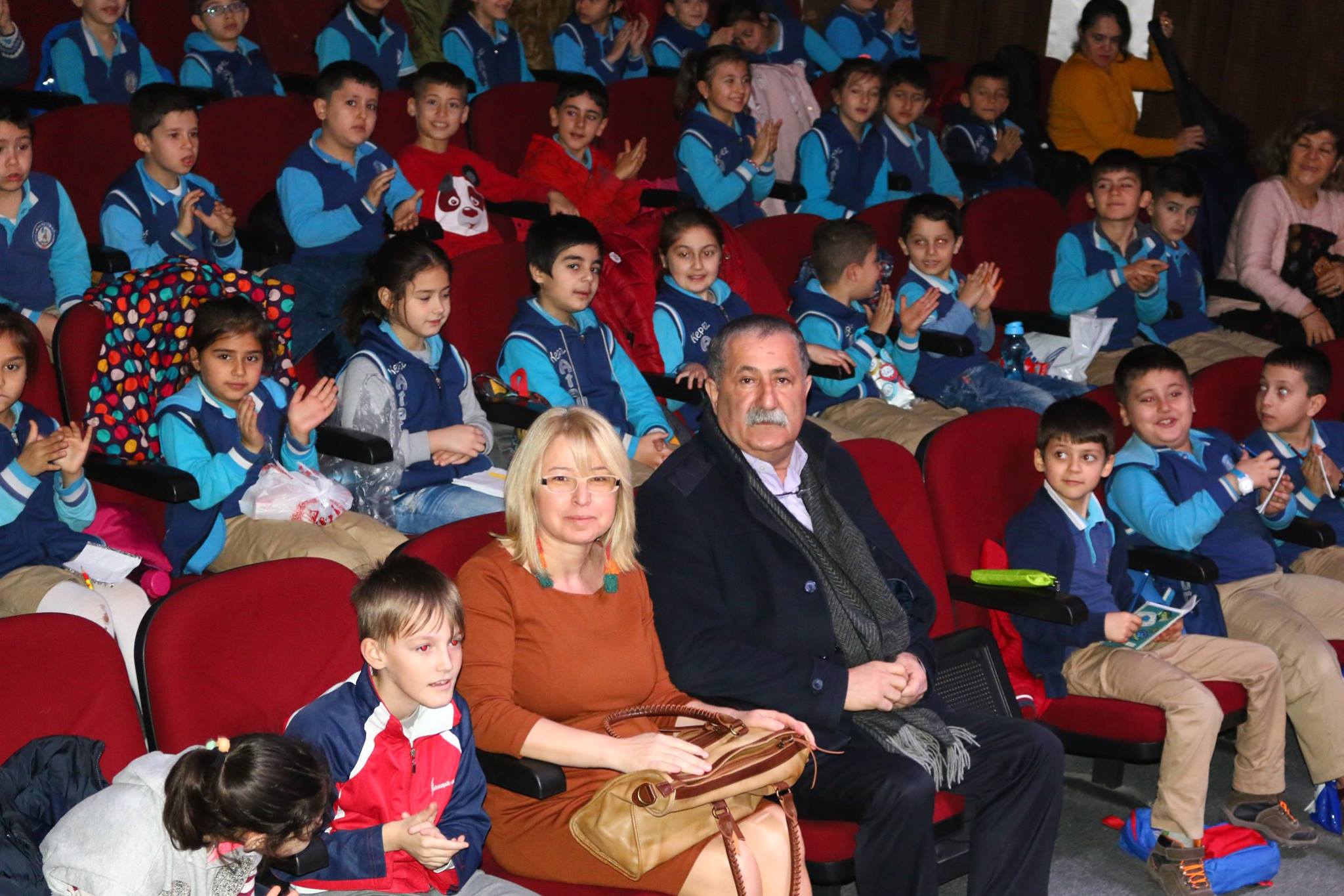 Kepez Belediyesi’nden Çocuklara Özel Tiyatro Gösterimi
