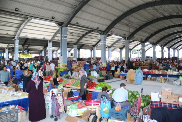 Biga Belediyesi Halk Pazarı Dua ile Açıldı