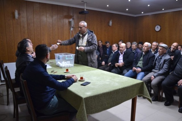 Biga'da Orköy'den Orman Köylüsüne İnek Desteği